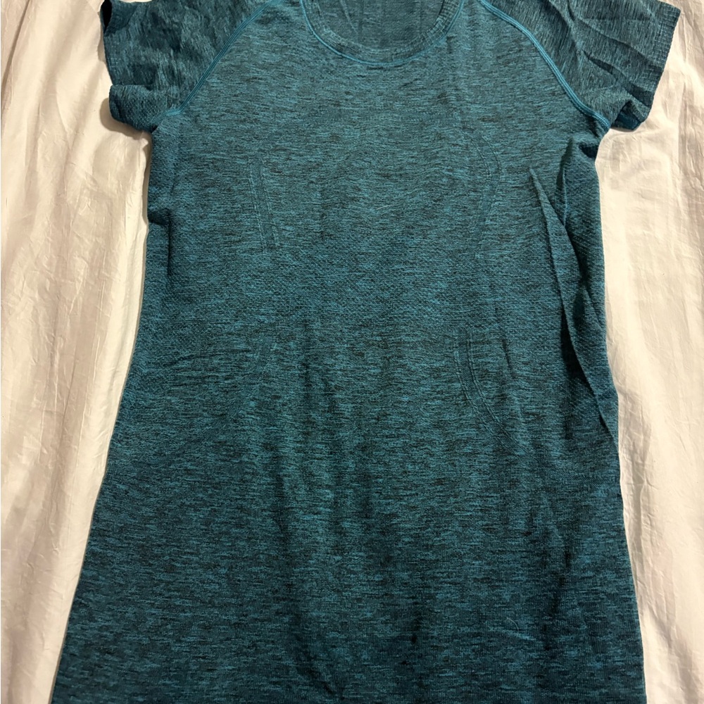 lululemon athletica Blue Short Sleeve Tee